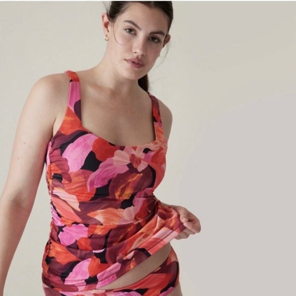 Athletes Floral Scoop Neck Swim Top in Pink and Red NWT